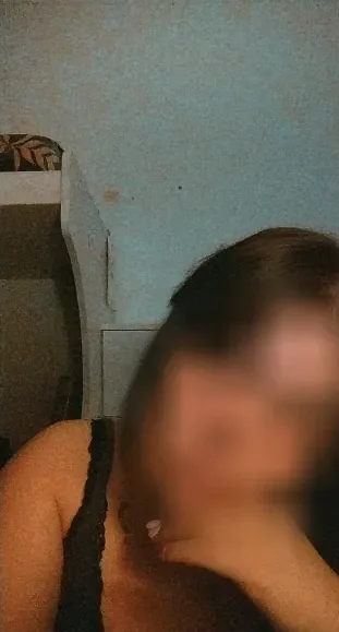 Emma, 29