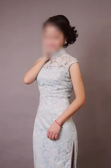 Nicole, 28