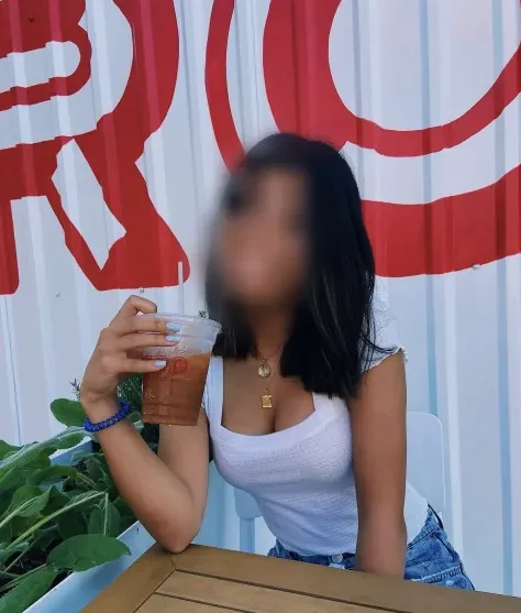 Petra, 19