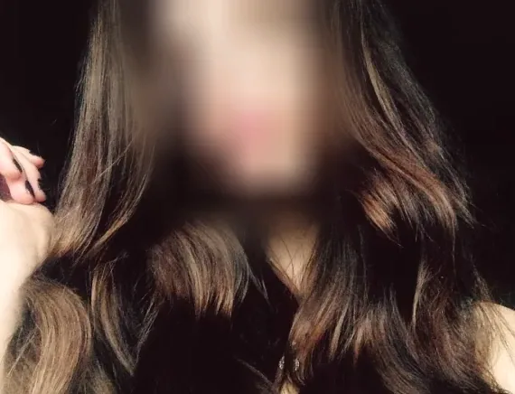 Sabine, 31