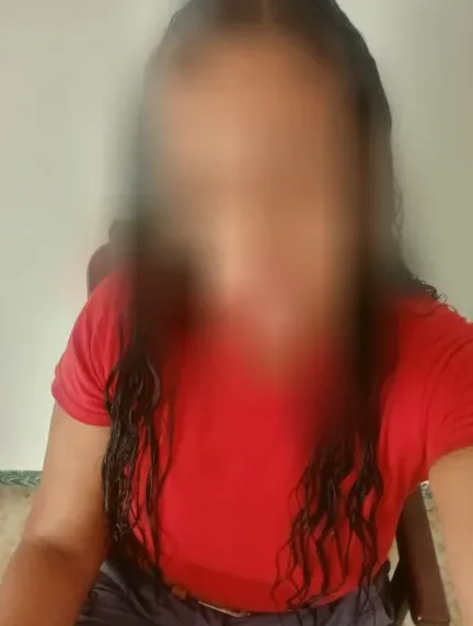 Vanessa, 36
